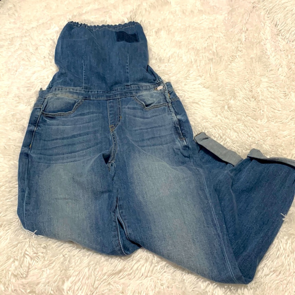 Fashion Nova denim jumpsuit with lace up back. Great quality has some stretch.